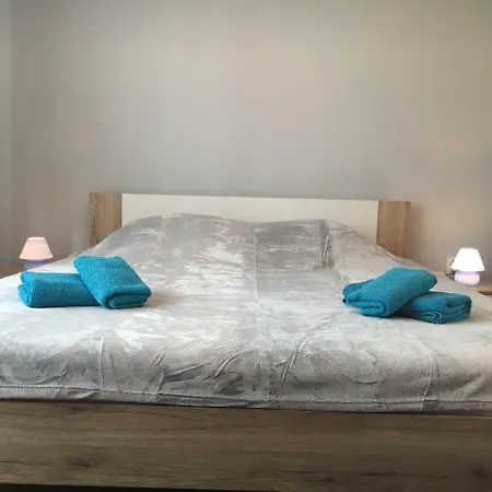 Kumicic - 3 Bedrooms Apartment