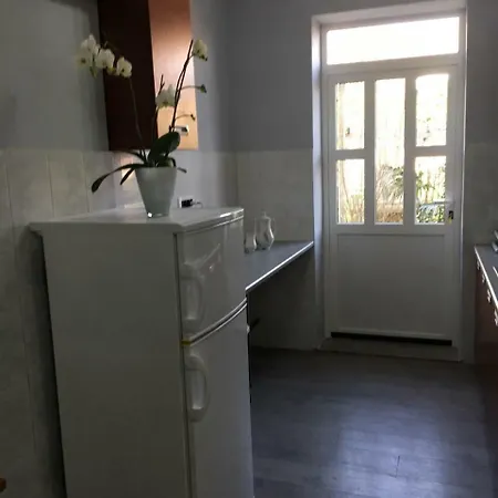Kumicic - 3 Bedrooms Apartment *