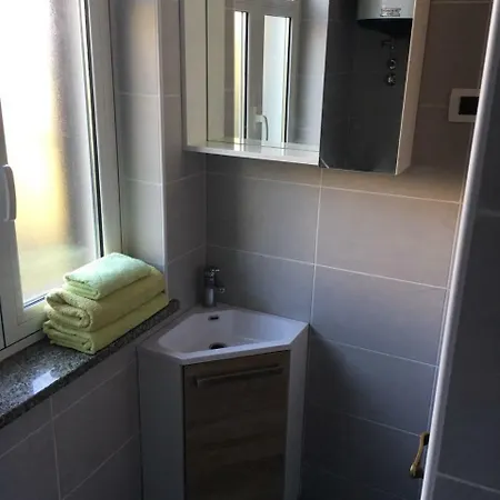 Kumicic - 3 Bedrooms Apartment Icici
