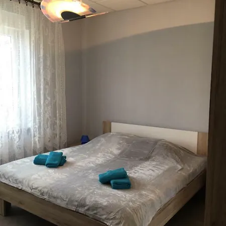 Kumicic - 3 Bedrooms Apartment