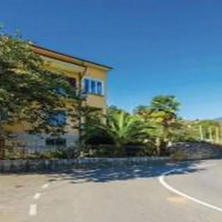 Apartment Kumicic - 3 Bedrooms *